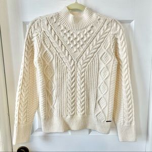 Abercrombie & Fitch Cream Cableknit Sweater Size S